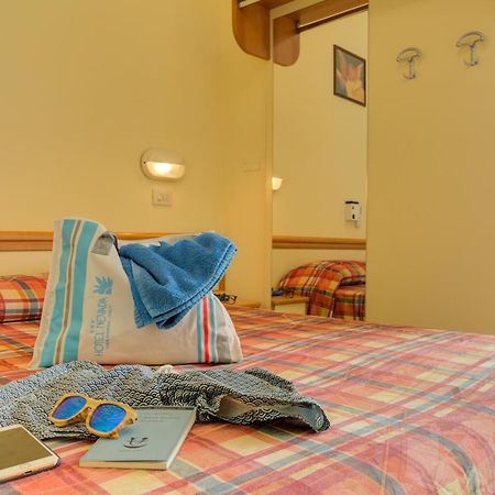Hotel Nevada Bellaria-Igea Marina Exterior photo